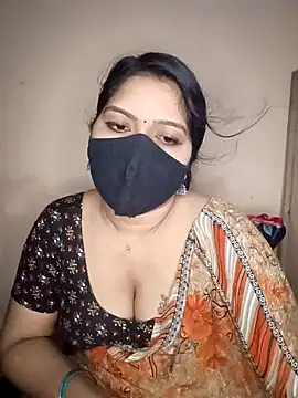 Snapshot of midhly chatting on December 6, 9:13 pm midhly online show from December 6, 9:13 pm