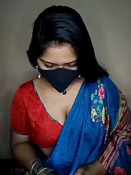 Snapshot of midhly chatting on December 25, 7:45 pm midhly online show from December 25, 7:45 pm