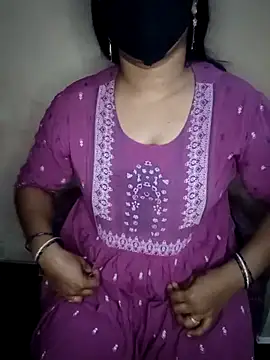 Snapshot of midhly chatting on February 19, 6:21 pm midhly online show from February 19, 6:21 pm