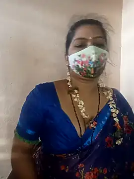 Snapshot of midhly chatting on February 23, 10:49 am midhly online show from February 23, 10:49 am