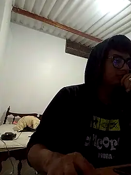 Chiquisijotis online show from October 9, 1:25 am