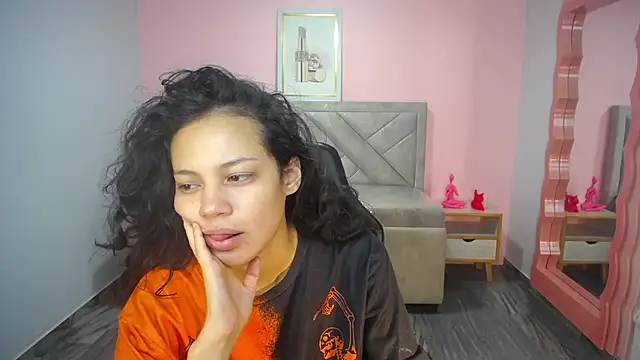 Snapshot of Tyna_ch chatting on July 5, 12:45 pm Tyna ch online show from July 5, 12:45 pm