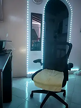 Snapshot of AbbyBaker222 chatting on September 22, 6:04 am AbbyBaker222 online show from September 22, 6:04 am