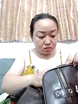 VyOanh2K online show from March 15, 4:02 pm