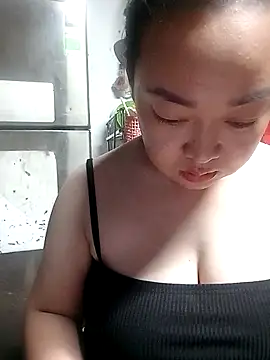 VyOanh2K online show from March 30, 3:57 pm