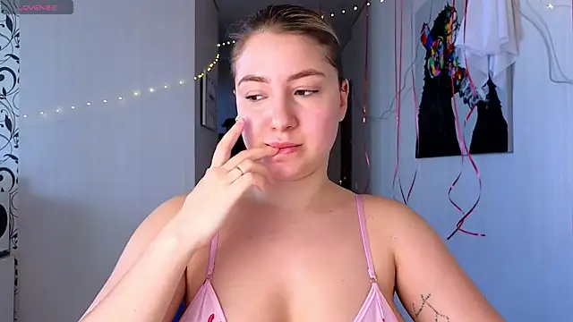 Snapshot of Yassyaaa chatting on March 7, 11:40 am Yassyaaa online show from March 7, 11:40 am