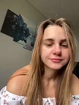 Snapshot of GraceTorrez chatting on December 2, 10:28 am GraceTorrez online show from December 2, 10:28 am
