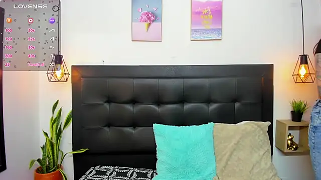 Snapshot of sweet_abby1 chatting on February 11, 12:16 pm sweet abby1 online show from February 11, 12:16 pm