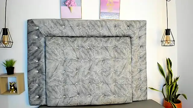 Snapshot of sweet_abby1 chatting on September 28, 12:21 pm sweet abby1 online show from September 28, 12:21 pm