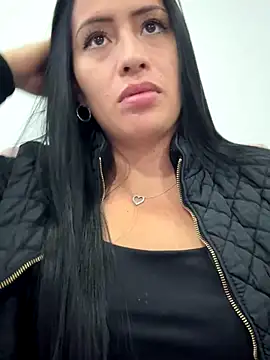 Snapshot of Sara_luna_ chatting on October 30, 11:38 pm Sara luna online show from October 30, 11:38 pm