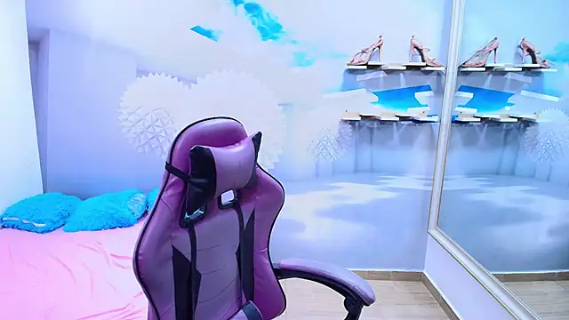 DEMI LEED online show from April 15, 12:34 pm