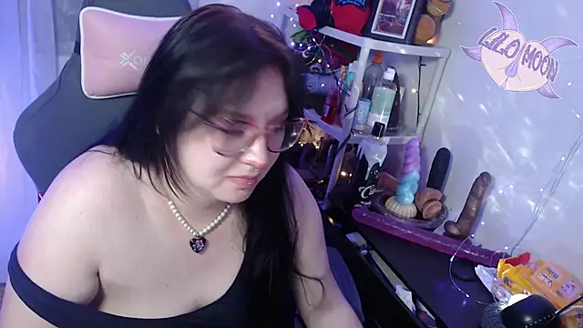 LiloMoon69 online show from February 4, 6:57 am