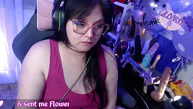 LiloMoon69 online show from February 13, 6:52 am