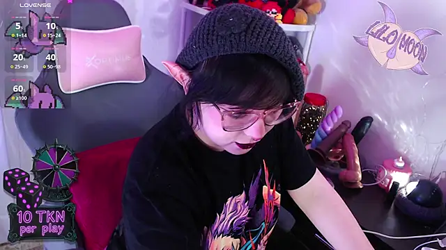 LiloMoon69 online show from November 15, 1:51 pm