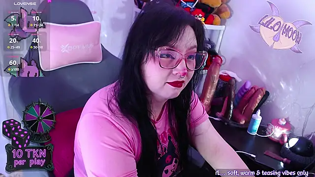 LiloMoon69 online show from November 29, 2:20 pm