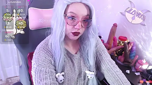 LiloMoon69 online show from April 10, 8:02 pm