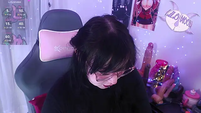 LiloMoon69 online show from May 21, 6:31 am