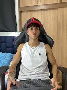  CamiloBass online show from February 27, 1:05 am