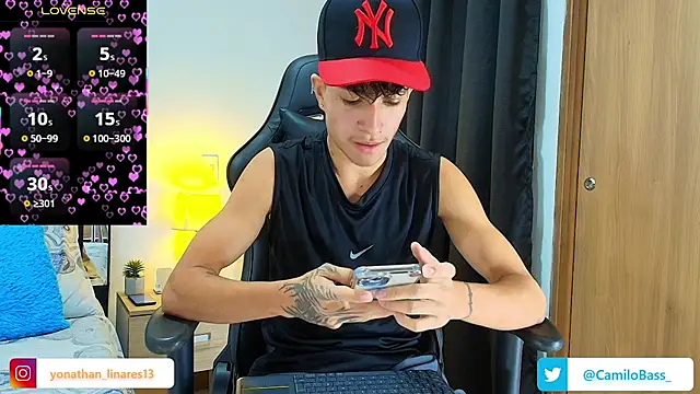  CamiloBass online show from March 29, 7:58 pm