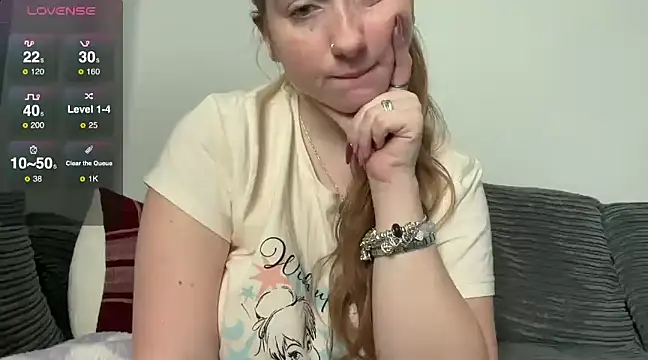 Snapshot of lilsbabyxo chatting on December 2, 9:45 am lilsbabyxo online show from December 2, 9:45 am