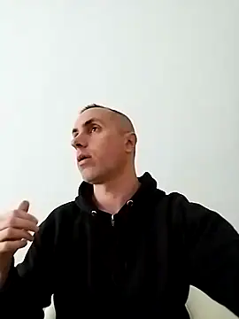 Snapshot of HELL_FIRE chatting on October 18, 4:52 pm HELL FIRE online show from October 18, 4:52 pm