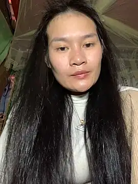 Snapshot of Zeni_fer chatting on December 29, 7:39 am Zeni fer online show from December 29, 7:39 am