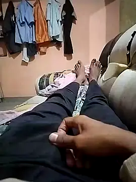 Snapshot of broo245 chatting on January 30, 3:40 pm broo245 online show from January 30, 3:40 pm