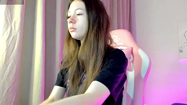 Snapshot of Nicole_Charm chatting on January 7, 12:55 am Nicole Charm online show from January 7, 12:55 am