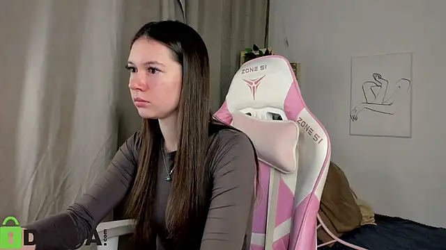 Nicole Charm online show from October 23, 9:02 pm