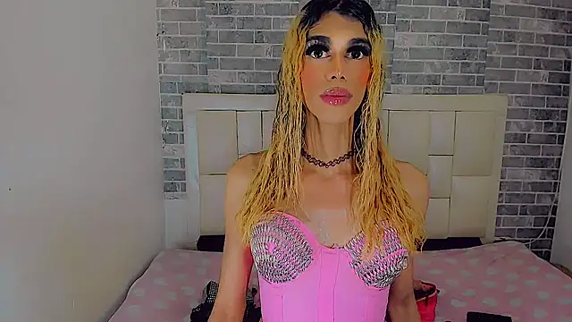 Snapshot of dirtycock2002 chatting on March 3, 3:01 am dirtycock2002 online show from March 3, 3:01 am