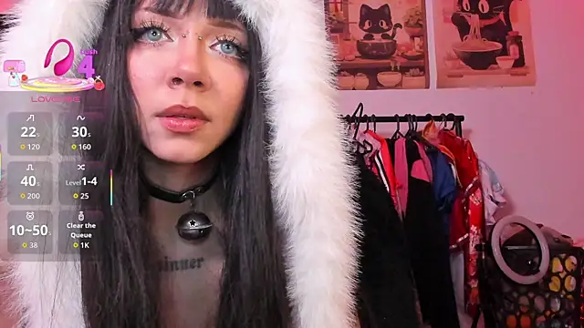 Snapshot of Alicedangerrr chatting on July 11, 2:58 am Alicedangerrr online show from July 11, 2:58 am