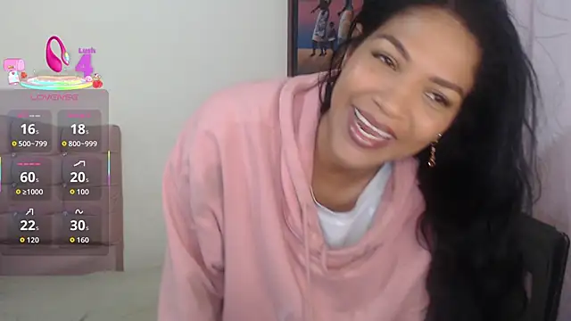 Snapshot of makennaa_ chatting on March 26, 10:32 am makennaa online show from March 26, 10:32 am