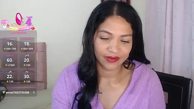 Snapshot of makennaa_ chatting on March 30, 10:49 am makennaa online show from March 30, 10:49 am