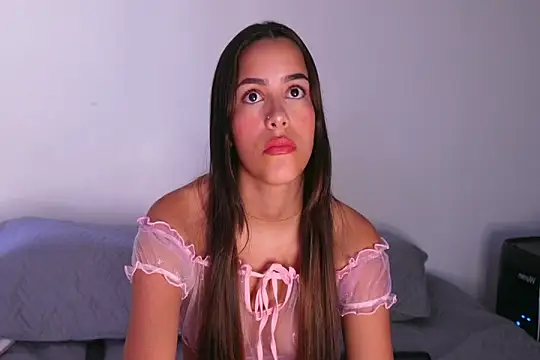 Snapshot of Nicky_and_Blake chatting on January 18, 6:43 pm Nicky and Blake online show from January 18, 6:43 pm