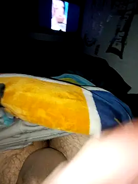 slawlargo01 online show from March 3, 7:14 am