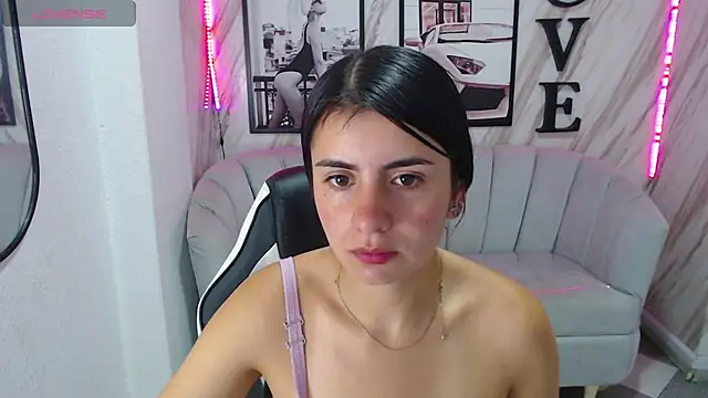 Snapshot of _samantha_b chatting on March 4, 12:44 pm samantha b online show from March 4, 12:44 pm