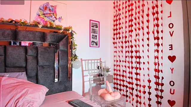 Snapshot of AmbeerBecker chatting on February 14, 4:31 am AmbeerBecker online show from February 14, 4:31 am