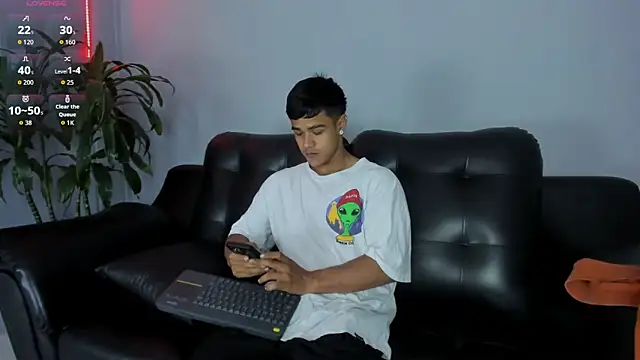 Snapshot of Rob_saenz_ chatting on September 26, 4:00 pm Rob saenz online show from September 26, 4:00 pm