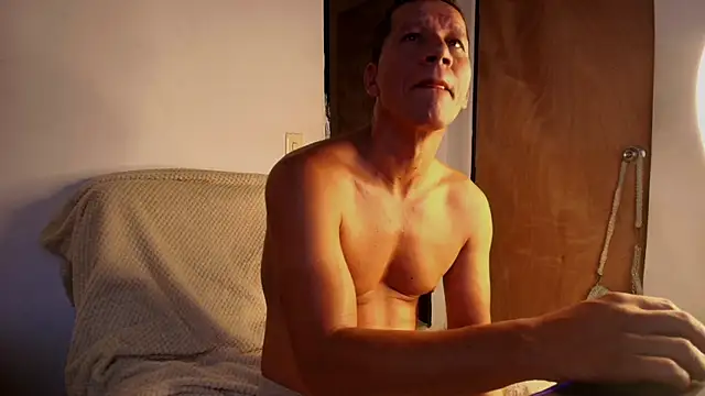 Snapshot of leoytessa_10 chatting on September 9, 10:15 am leoytessa 10 online show from September 9, 10:15 am