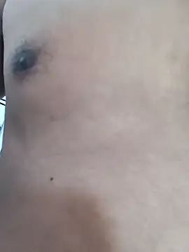 Snapshot of baazigar678 chatting on February 6, 3:27 am baazigar678 online show from February 6, 3:27 am