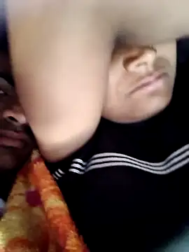 Snapshot of baazigar678 chatting on March 14, 1:37 am baazigar678 online show from March 14, 1:37 am