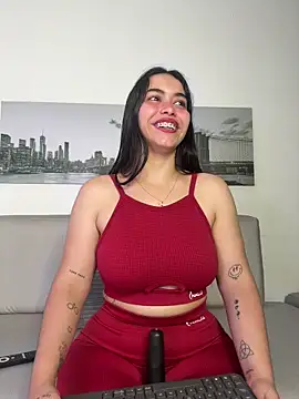 SophieRoyals online show from May 29, 1:31 pm