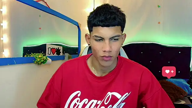 Damian latinxxx online show from February 9, 8:33 am