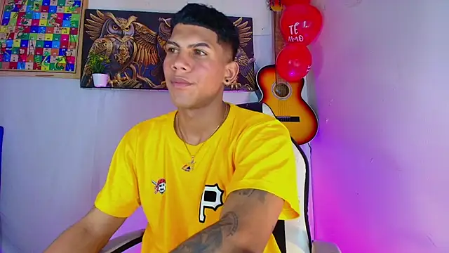 Damian latinxxx online show from February 15, 10:10 pm