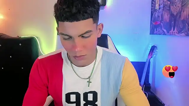 Damian latinxxx online show from February 18, 2:38 am