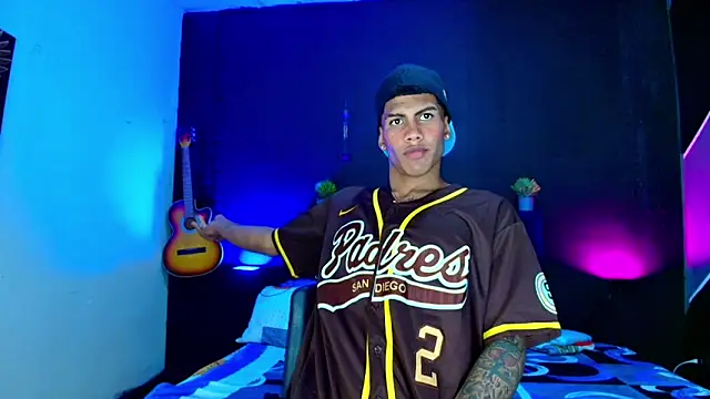 Damian latinxxx online show from February 25, 6:14 am