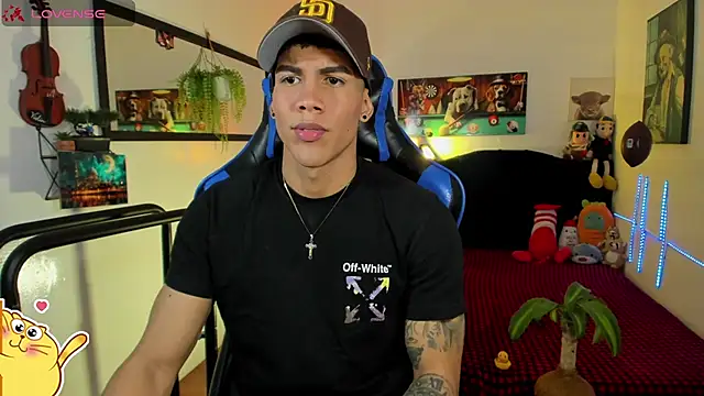 Damian latinxxx online show from April 15, 4:14 pm