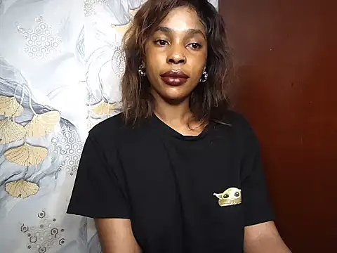 Snapshot of _Gyy_ chatting on October 6, 8:23 am Gyy online show from October 6, 8:23 am