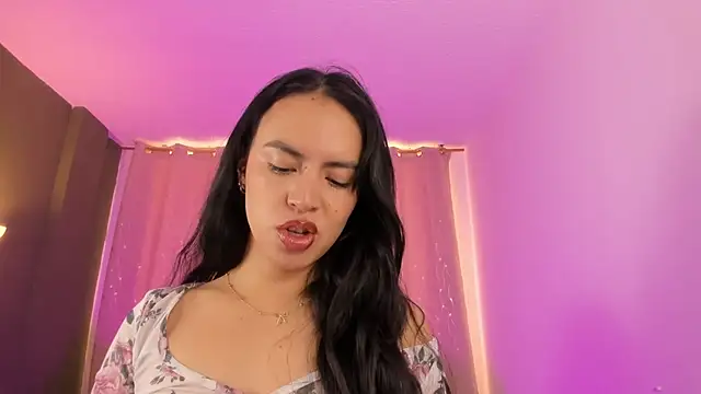 Zara dulce online show from March 9, 4:00 pm