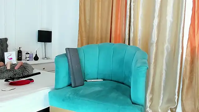 Snapshot of Santy_carrington chatting on January 24, 7:18 pm Santy carrington online show from January 24, 7:18 pm